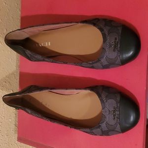 Coach flats